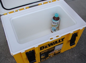 DeWALTクーラーボックス
