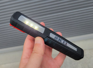 SK11充電式LEDミニスイベルライト