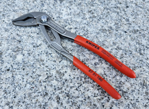 KNIPEXエクストラスリムコブラ180