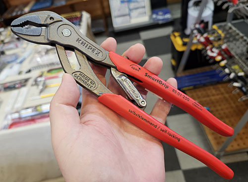 KNIPEXスマートグリップ