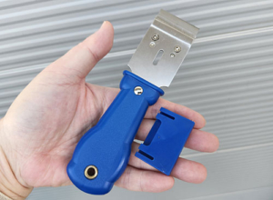 SIGNETガラススクレーパー