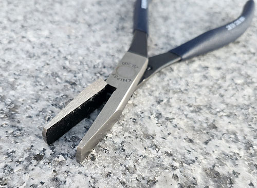 KNIPEX限定スティールブルー