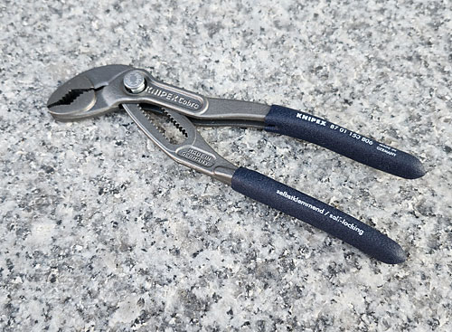 KNIPEX限定スティールブルー