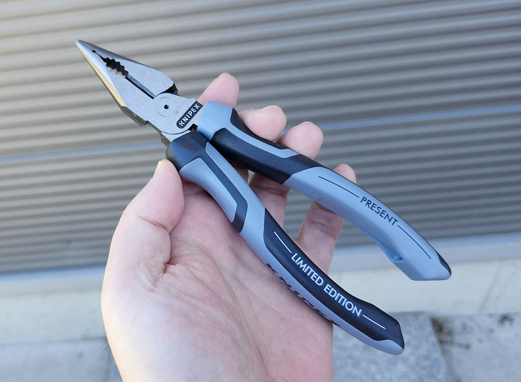 KNIPEXニードルノーズペンチ2026限定品